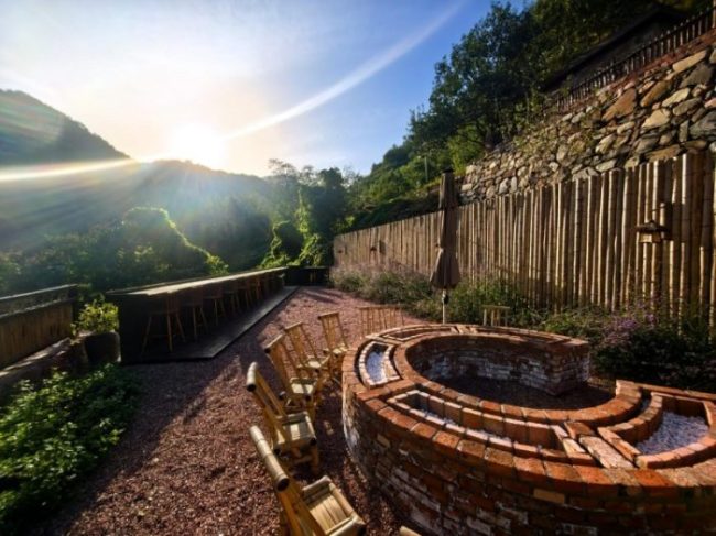 1759136676-4dfb3d041bc0925